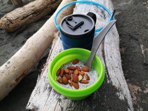 Dishes to pack for your overnight hiking trip