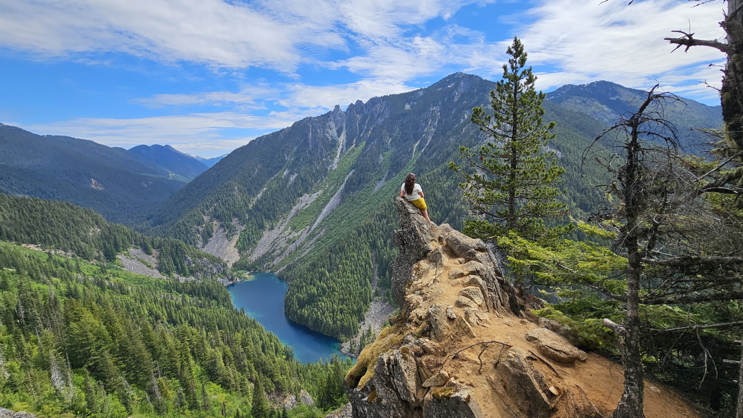 Views on the Goat Ridge trail above Lindeman Lake